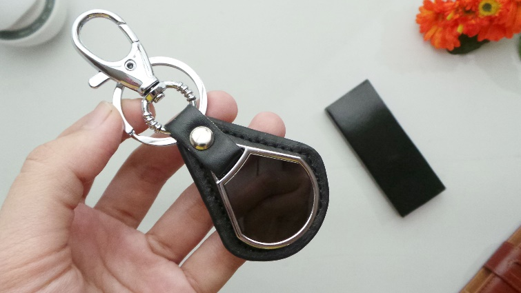 Guide to Choosing the right Custom Keychain Supplier in China

